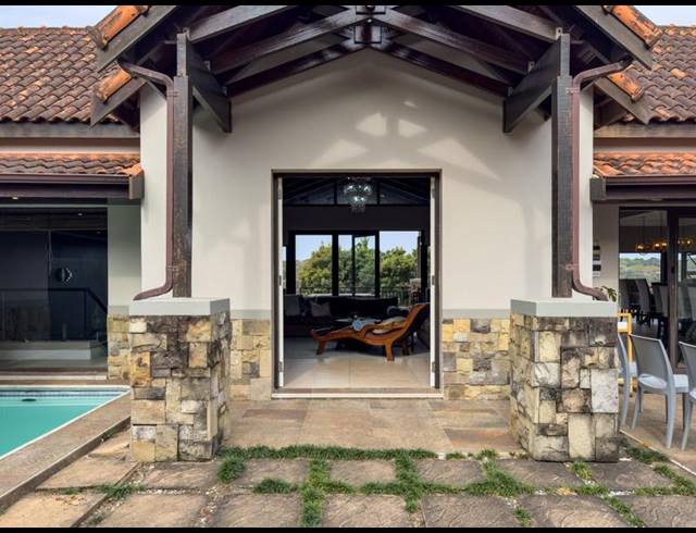 5 BEDROOM HOUSE FOR SALE IN ZIMBALI ESTATE
